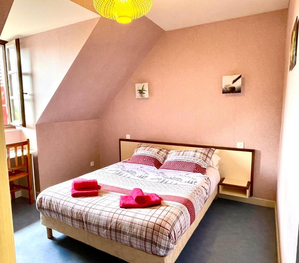 Auberge Le Beaulieu -Cantal Eksteriør bilde